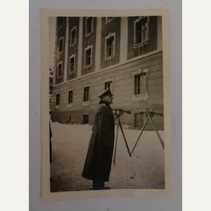 a nice picture of a German officer