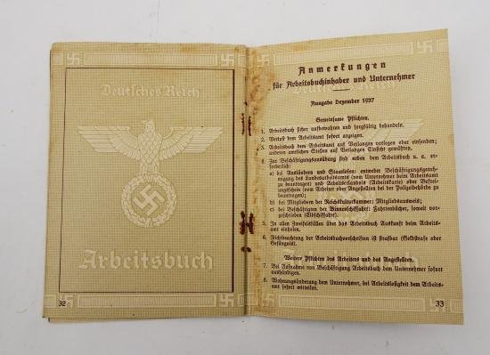 in nice used condition german wehrpas/arbeitsbuch — image 3