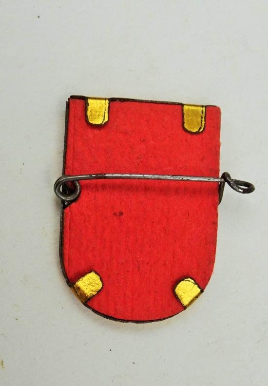 a german ww2 (V.D.A) patch — image 5