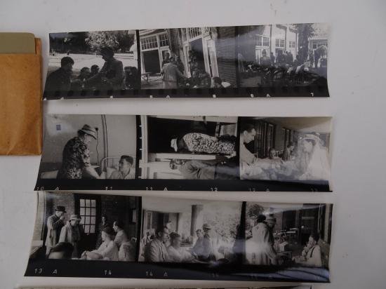 64 pictures ofAnton Mussert's wife visits wounded soldiers — image 2