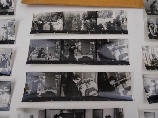 64 pictures ofAnton Mussert's wife visits wounded soldiers — image 4