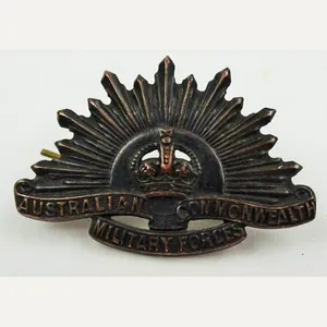 a ww1/ww2 australian general service badge rising sun