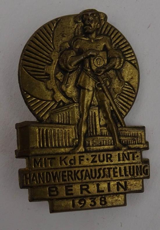 a german VERANSTALTUNGSABZEICHEN — image 2