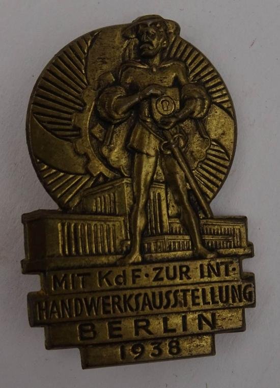 a german VERANSTALTUNGSABZEICHEN — image 4