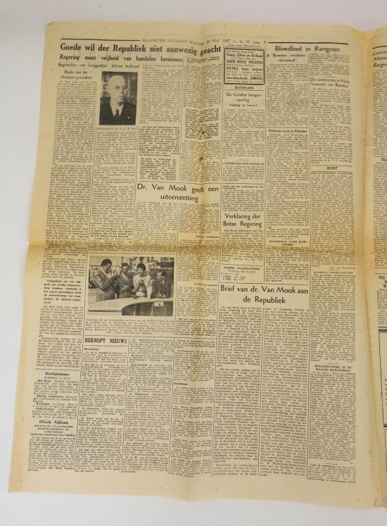 a Dutch newspaper the haagsche courant — image 4