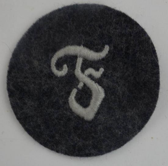 a luftwaffe f patch in used condition (feuerwehr) — image 3