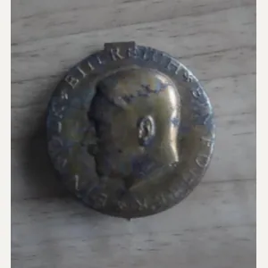 'Ein Volk - Ein Reich - Ein Fuhrer'. tinnie