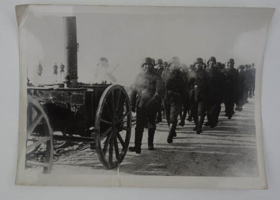 wehrmacht propaganda picture — image 2