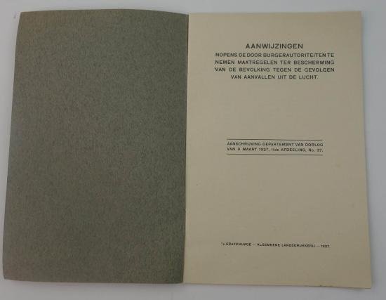 dutch ww2 booklet about taking measures against an air attack — image 2