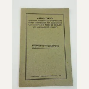 dutch ww2 booklet about taking measures against an air attack