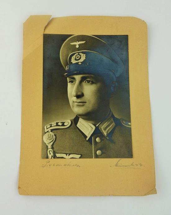 a picture of a German 'hauptfeldwebel ' — image 2