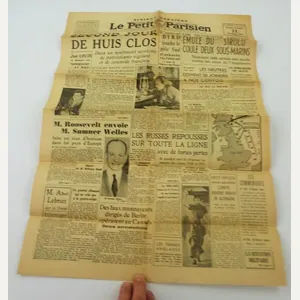 french newspaper'parisien'1940