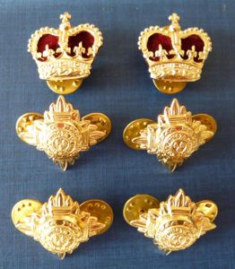 Army Colonel's Full Set of Gilt Staybrite Rank Badges.