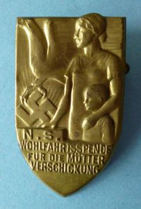 Third Reich : Donation Badge for the N.S Welfare Collection …