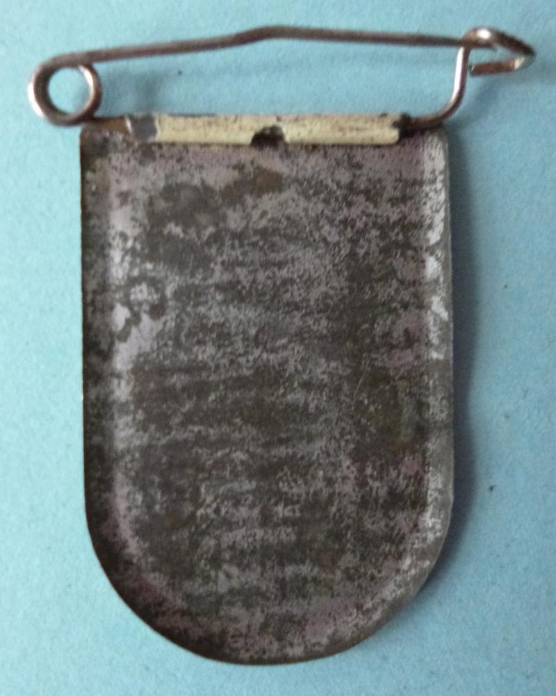 Third Reich : VDA Kameradschafts-Opfer, Malmedy 'Tinnie' Donation badge. — image 2