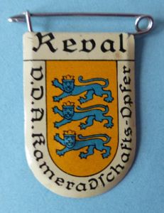 Third Reich : VDA Kameradschafts-Opfer, Reval 'Tinnie' Donation badge.