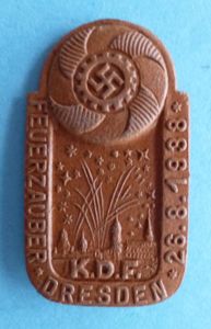 Third Reich : Kraft durch Freude (KdF) Pressed-paper Event Donation-badge.