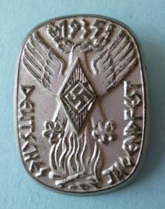 Third Reich : 'Deutsches Jugendfest 1935' pin-back 'tinnie' badge.