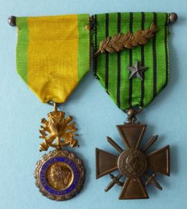 France : WW2 Mounted Pair of Medals - Médaille Militaire …
