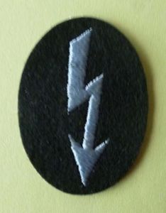 Third Reich : Wehrmacht / Heer (Army) Signaller's 'Blitz' Armbadge …