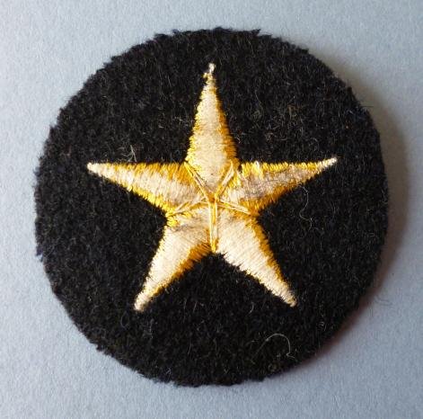 Third Reich : Kriegsmarine Seaman's Machine-embroidered Career Armbadge. — image 2