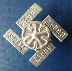 Third Reich : 'Sieg der NSDAP, Lippe, 15.1.1933' Rally Donation-badge.