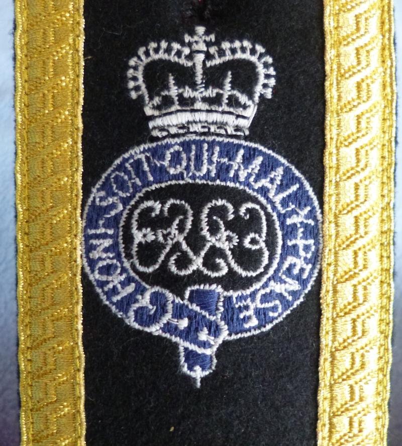 Pair of Grenadier Guards Bandsman's Epaulettes and Wings. — image 2