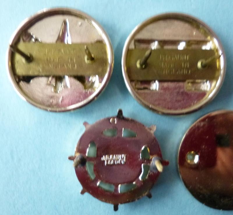 USA : US Army Group of Three OR's Collar Discs. — image 3