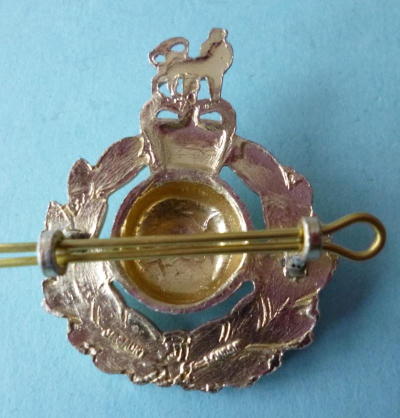 Royal Marines Staybrite Queen's crown Cap-badge. — image 2