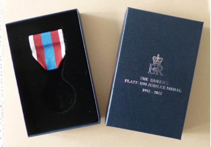 Official Presentation Box for the 2022 Queen's Platinum Jubilee Medal. — image 2