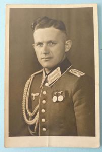 Third Reich : Postcard-photo of an Infantry Leutnant Wearing a …