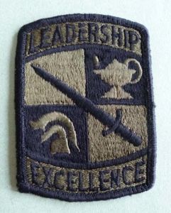 USA : ROTC Cadet Command Leadership Excellence Shoulder Flash - …