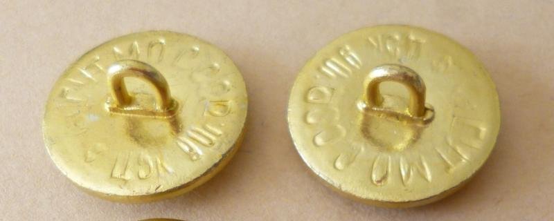 USSR : Soviet Russian Army Pair of Gilt Cast-aluminium Other-ranks'Tunic-buttons. — image 3