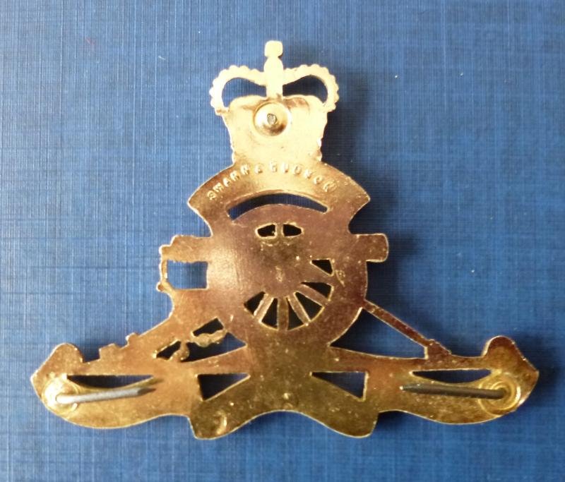 Royal Artillery Queen's crown Anodised Aluminium Badge. — image 2