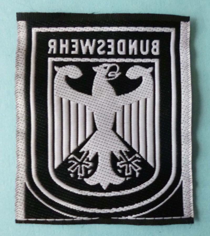 BRD : West German Bundeswehr Track-suit Insignia. — image 2