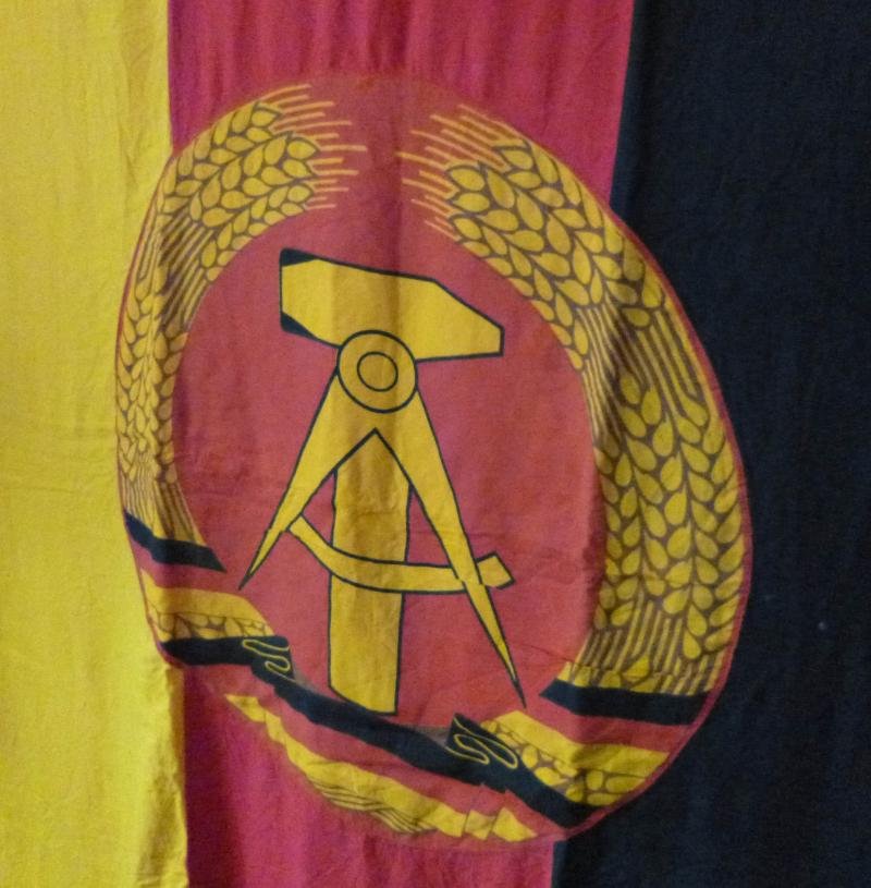 East Germany (DDR) : National House-flag / Drape. — image 3