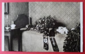 Third Reich : Postcard showing the Room / Bed where …
