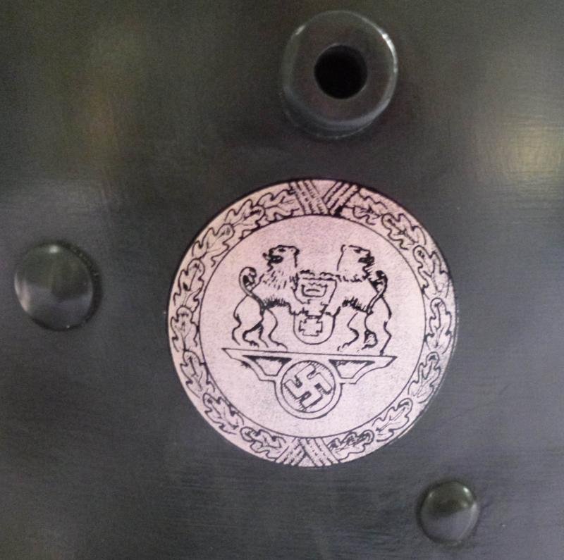 Third Reich : German WWII Re-issued / Re-fitted M16 Steel-helmet. — image 3