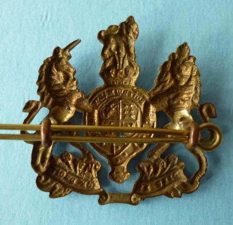General Service King's crown Cap-badge or WO1's rank-badge.. — image 3