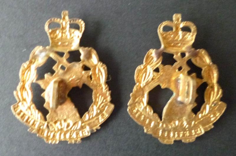 Royal Army Dental Corps Matched Pair of Queen's crown Collar-badges. — image 2