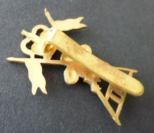 12th Royal Lancers Queen's crown Cap-badge. — image 3