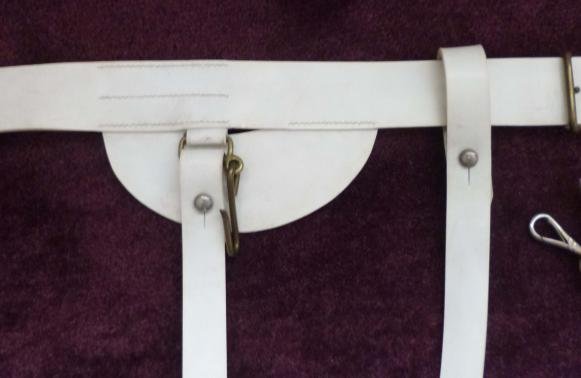 British Army White Plastic Dress-belt with Brass Queen's crown Buckle. — image 3