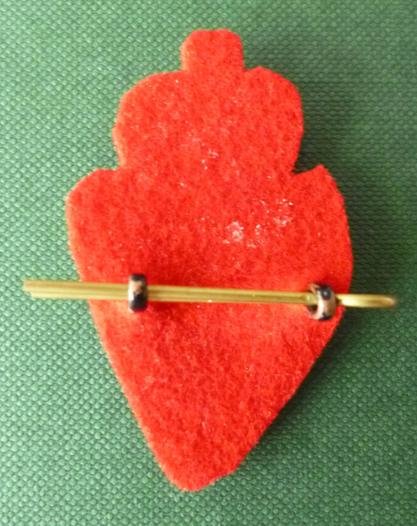 Royal Ulster Constabulary Queen's crown Badge. — image 2