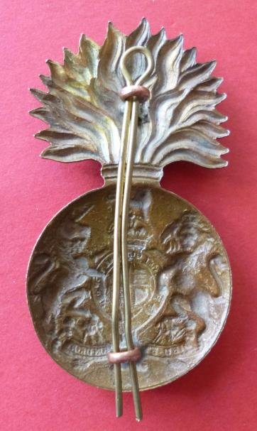 Royal Scots Fusiliers King's crown Glengarry badge. — image 2