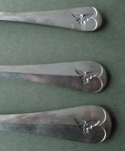 Third Reich : Wehrmacht Luftwaffe Matching Mess Cutlery. — image 3