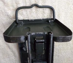 Third Reich : MG34 Drum-magazine Carrier (Gurttrommelträger) dated 1943.
