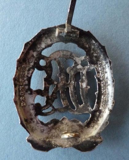 Third Reich : National Sports Badge 'DRL' 3rd pattern in Silver. — image 3