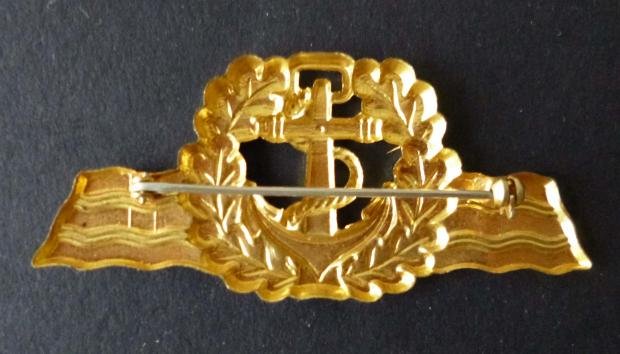 Bundesrepublik : Bundesmarine gilt metal breast badge for Sea-going Personnel. — image 2