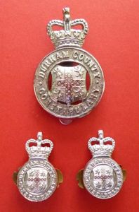 Durham County Constabulary (Queen's crown) Cap Badge and matching pair …