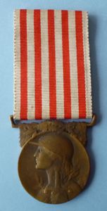 France : 1914-18 War Commemorative Medal (Médaille commémorative de la …